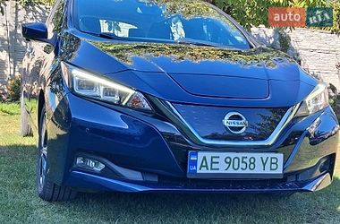 Хетчбек Nissan Leaf 2020 в Дніпрі