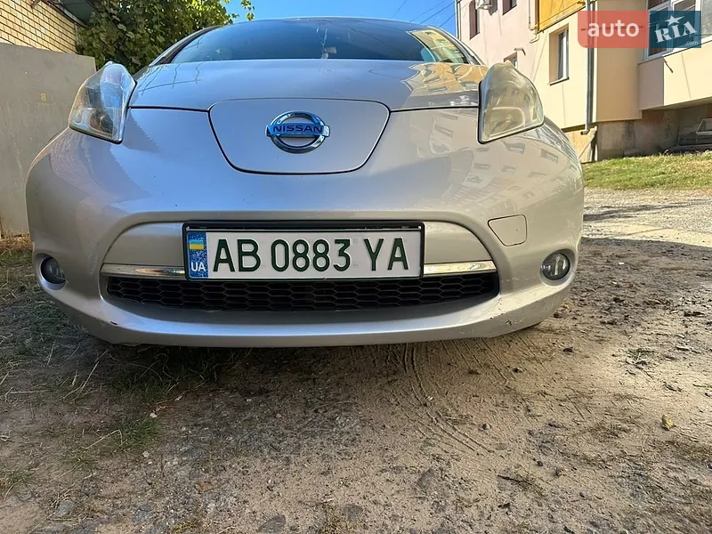 Nissan Leaf 2011