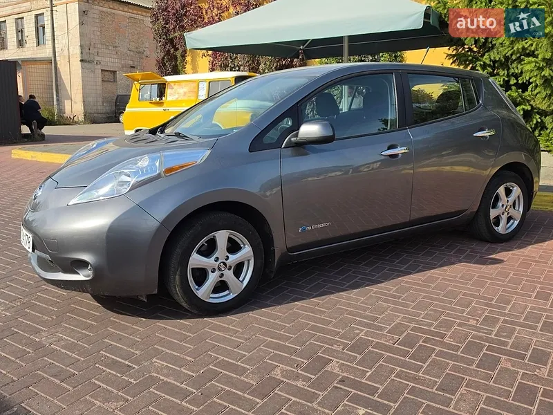 Nissan Leaf 2014