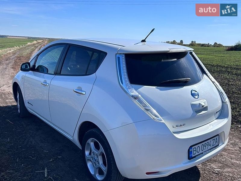 Хэтчбек Nissan Leaf 2013 в Тернополе