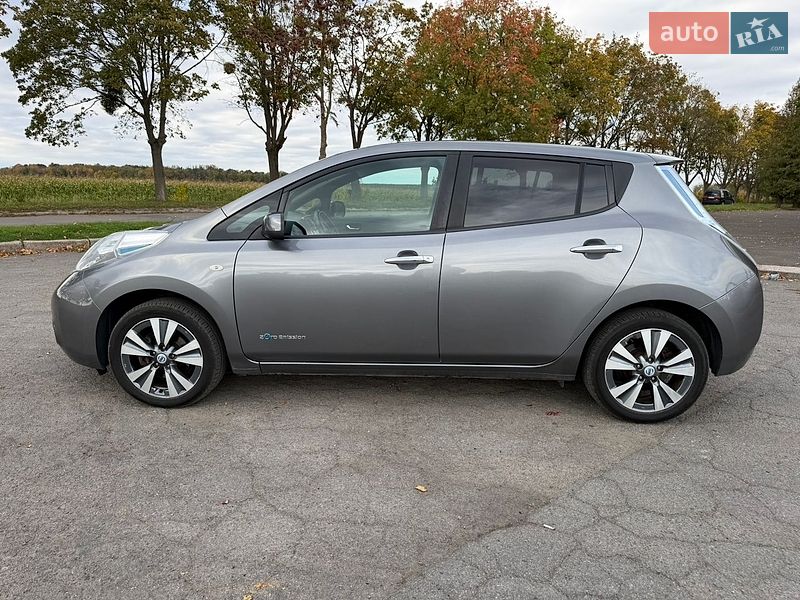 Хэтчбек Nissan Leaf 2014 в Владимире