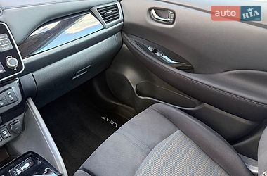 Хэтчбек Nissan Leaf 2021 в Виннице