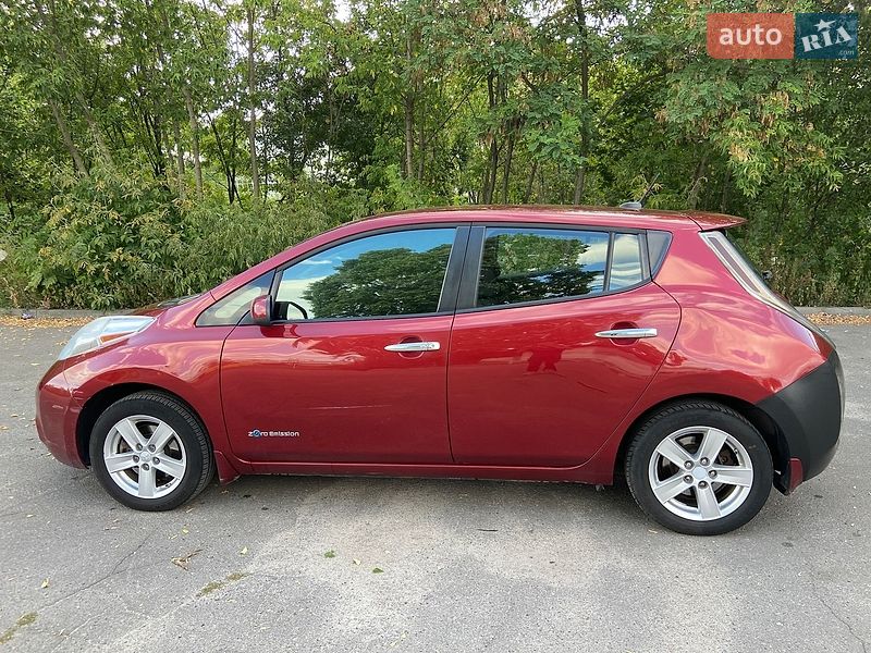 Хетчбек Nissan Leaf 2014 в Харкові