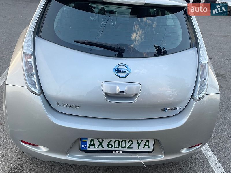 Хэтчбек Nissan Leaf 2015 в Харькове