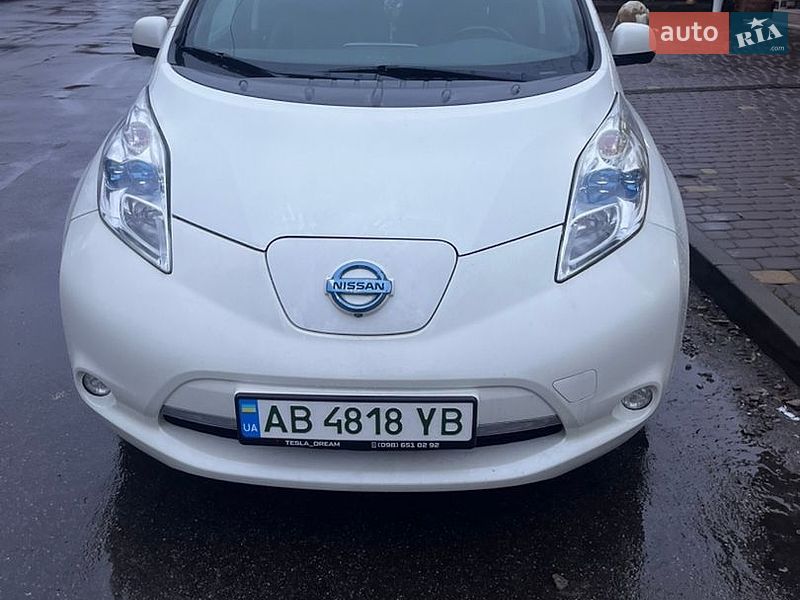 Хэтчбек Nissan Leaf 2014 в Виннице