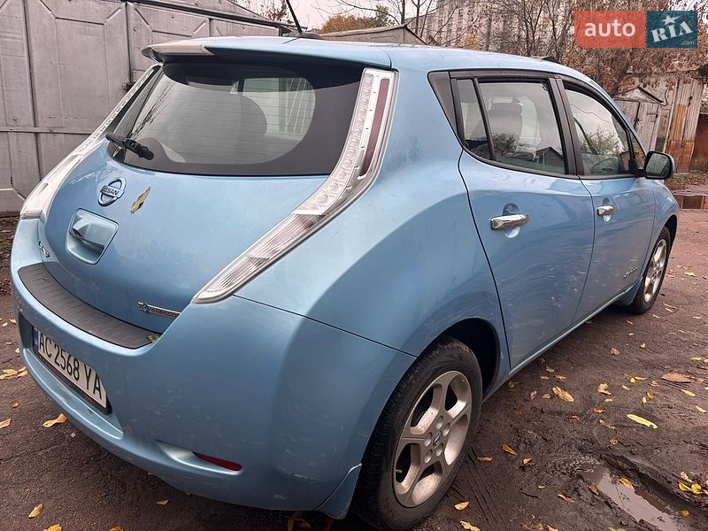 Хетчбек Nissan Leaf 2014 в Житомирі