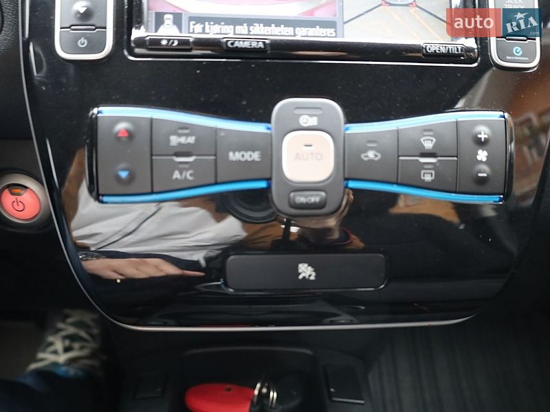 Хетчбек Nissan Leaf 2016 в Самборі