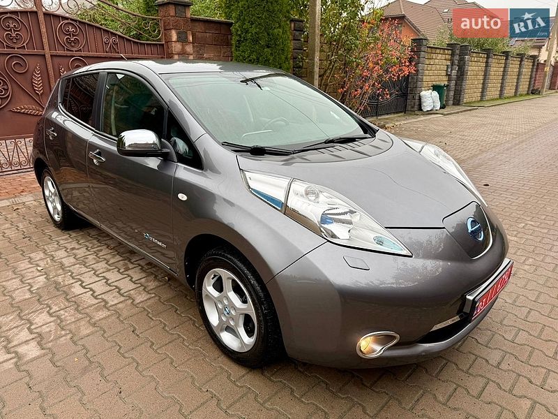 Хетчбек Nissan Leaf 2013 в Рівному