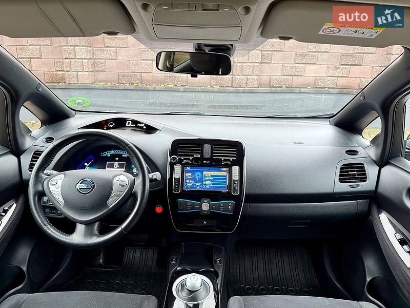 Хетчбек Nissan Leaf 2013 в Рівному