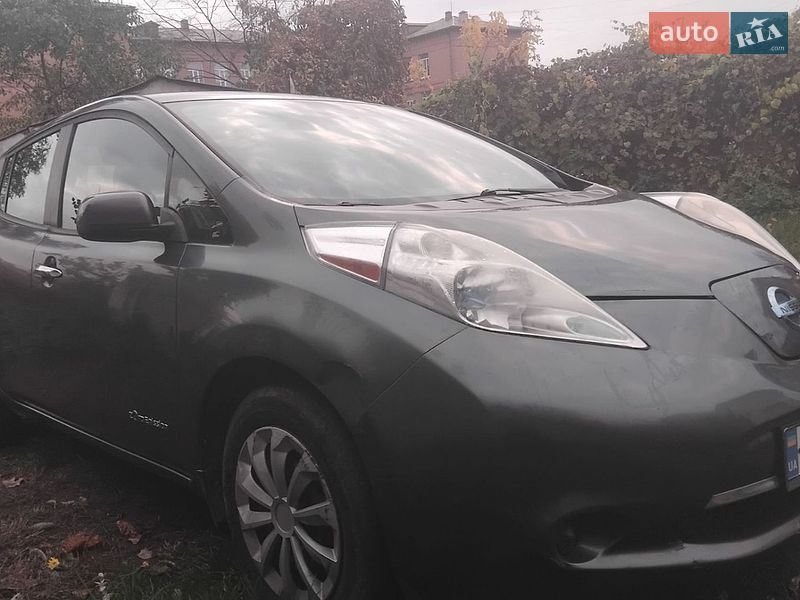 Хэтчбек Nissan Leaf 2013 в Бердичеве