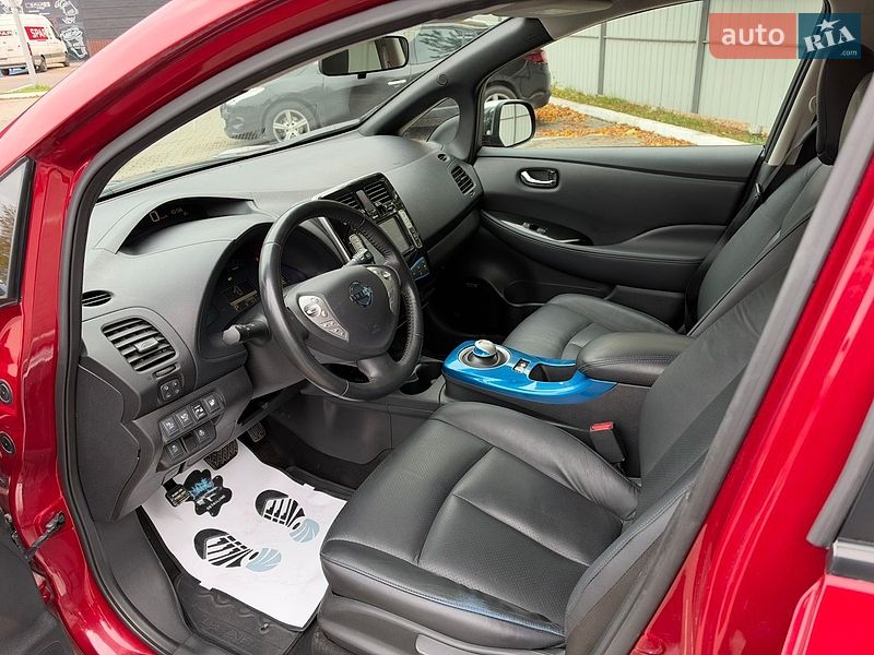 Хэтчбек Nissan Leaf 2016 в Луцке