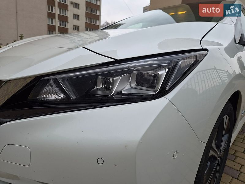 Хетчбек Nissan Leaf 2018 в Вінниці