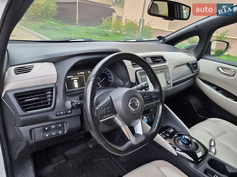 Хетчбек Nissan Leaf 2018 в Вінниці