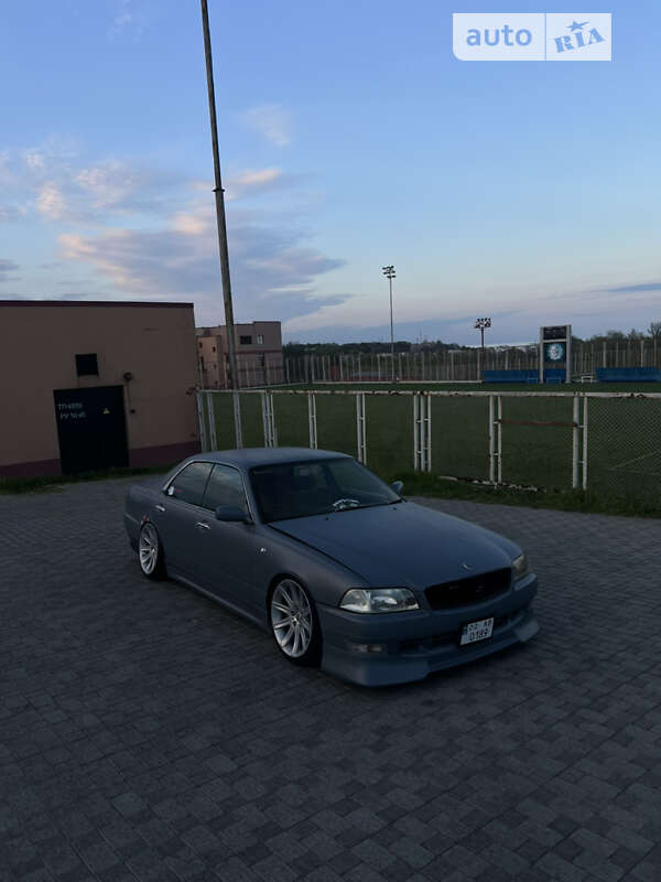 Седан Nissan Leopard 1996 в 