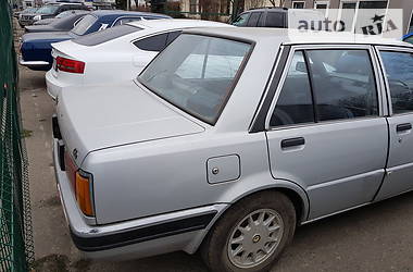 Седан Nissan Liberta Villa 1982 в Одессе