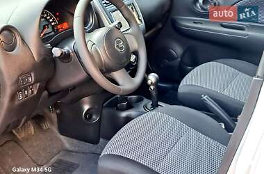 Хэтчбек Nissan March 2016 в 