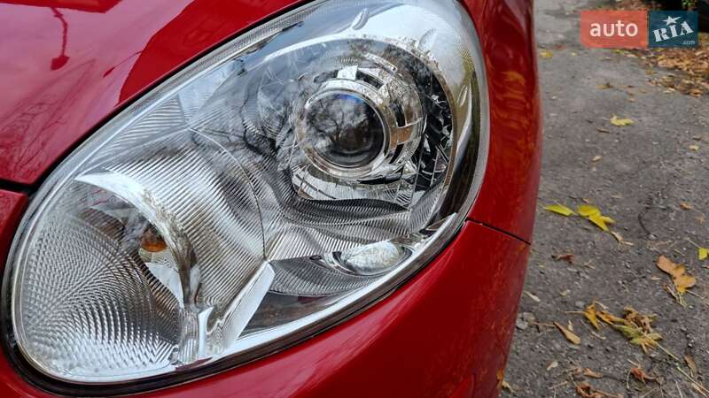 Хэтчбек Nissan March 2012 в Харькове