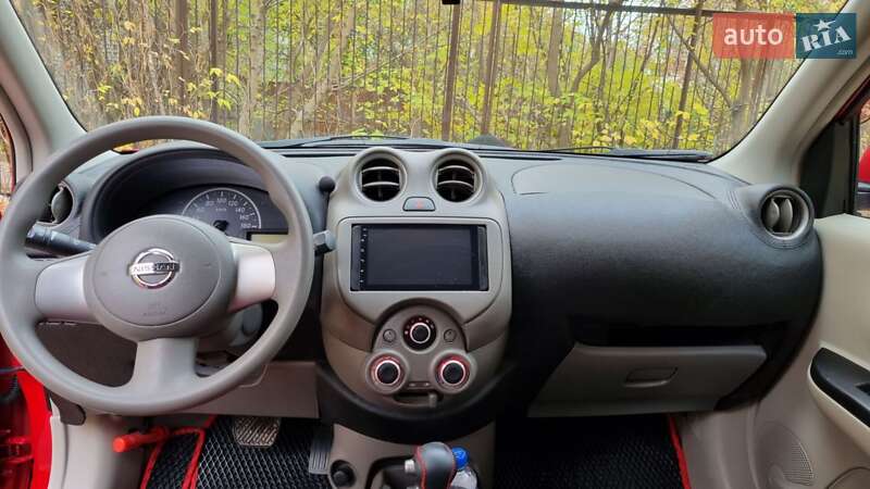 Хэтчбек Nissan March 2012 в Харькове