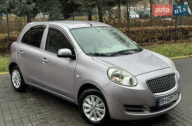 Хэтчбек Nissan March 2013 в Измаиле