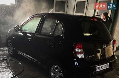 Хэтчбек Nissan March 2011 в 