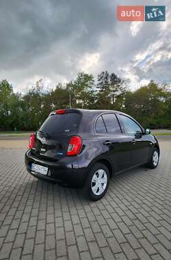 Хэтчбек Nissan March 2013 в 
