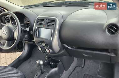 Хэтчбек Nissan March 2013 в 