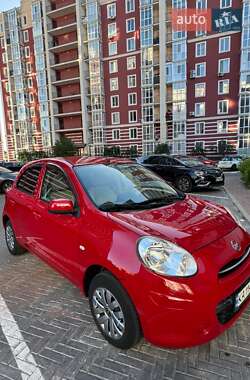 Хэтчбек Nissan March 2011 в Киеве