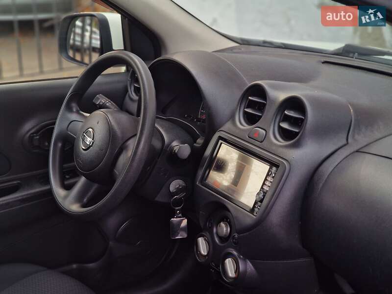 Хетчбек Nissan March 2012 в Одесі фото 49 Хетчбек Nissan March 2012 в Одесі