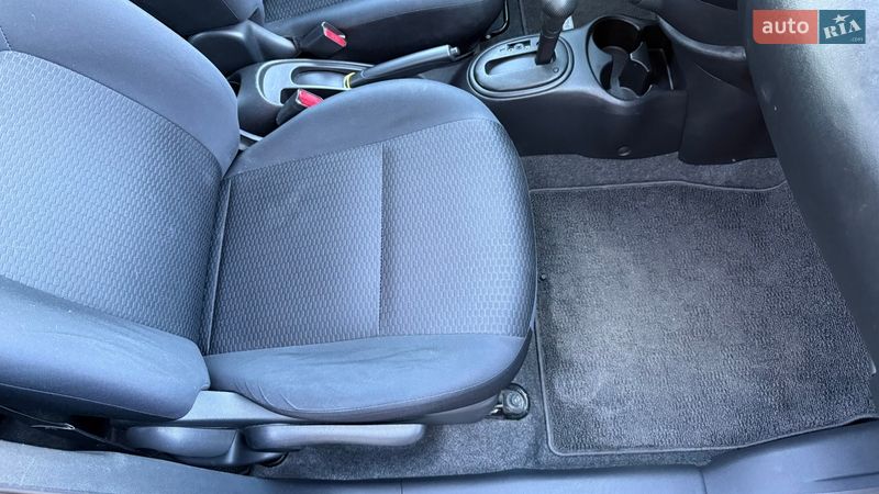 Хэтчбек Nissan March 2013 в Киеве