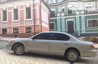 Седан Nissan Maxima 2000 в Киеве