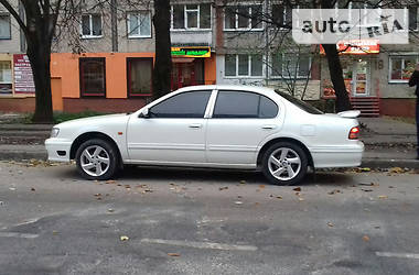 Седан Nissan Maxima 1996 в Зборове