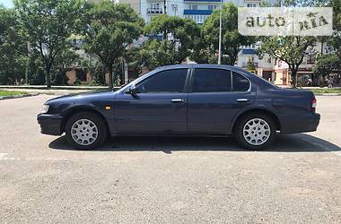 Седан Nissan Maxima 1998 в Ивано-Франковске