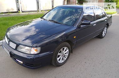 Седан Nissan Maxima 1995 в Ровно