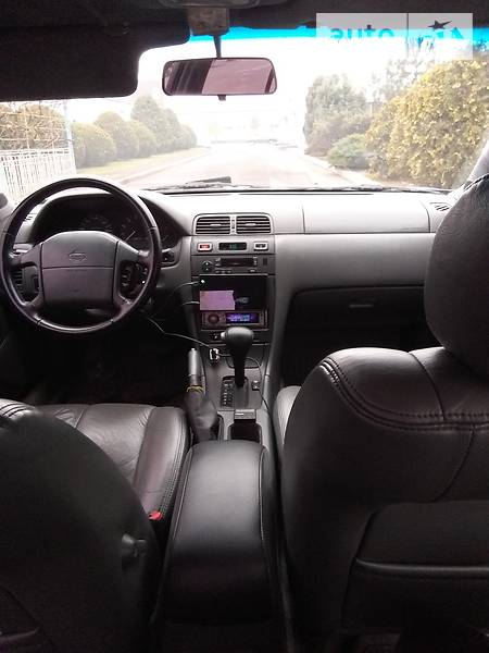 Седан Nissan Maxima 1996 в Кривому Розі
