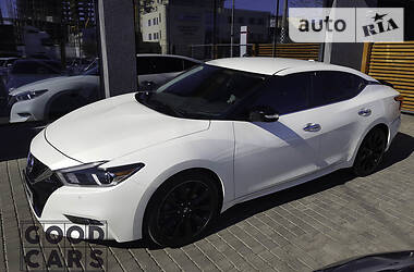 Седан Nissan Maxima 2017 в 