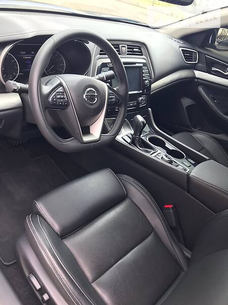 Седан Nissan Maxima 2018 в Одесі