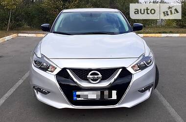 Седан Nissan Maxima 2016 в Киеве