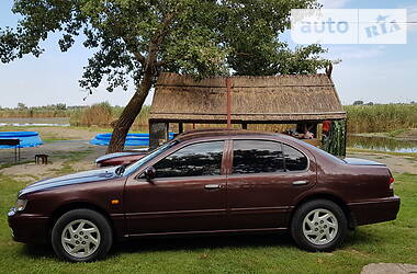 Седан Nissan Maxima 1998 в Измаиле