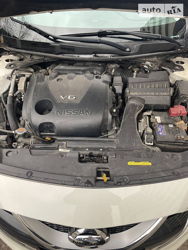 Седан Nissan Maxima 2017 в Киеве фото 5 Седан Nissan Maxima 2017 в Киеве