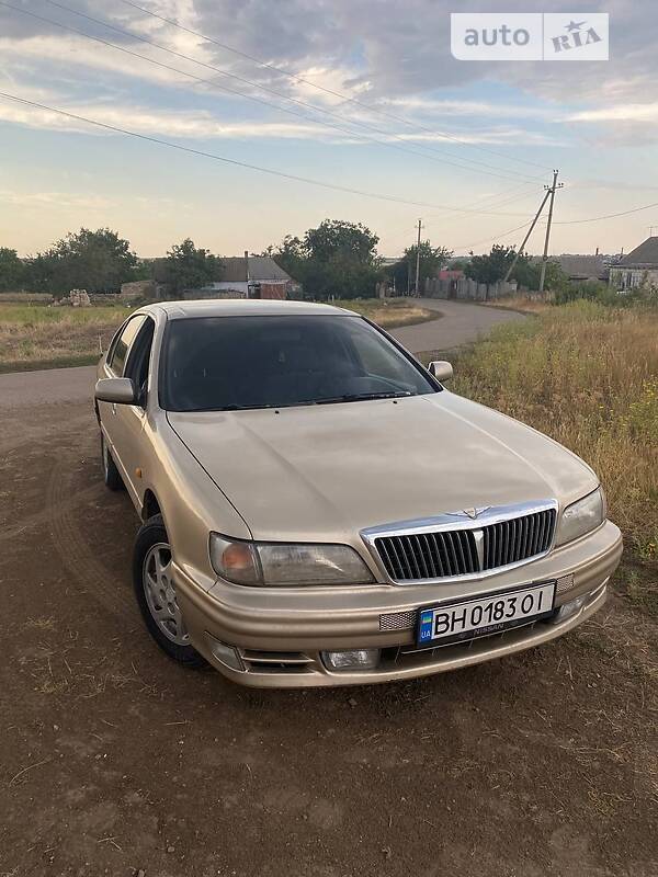 Седан Nissan Maxima 1998 в Одессе