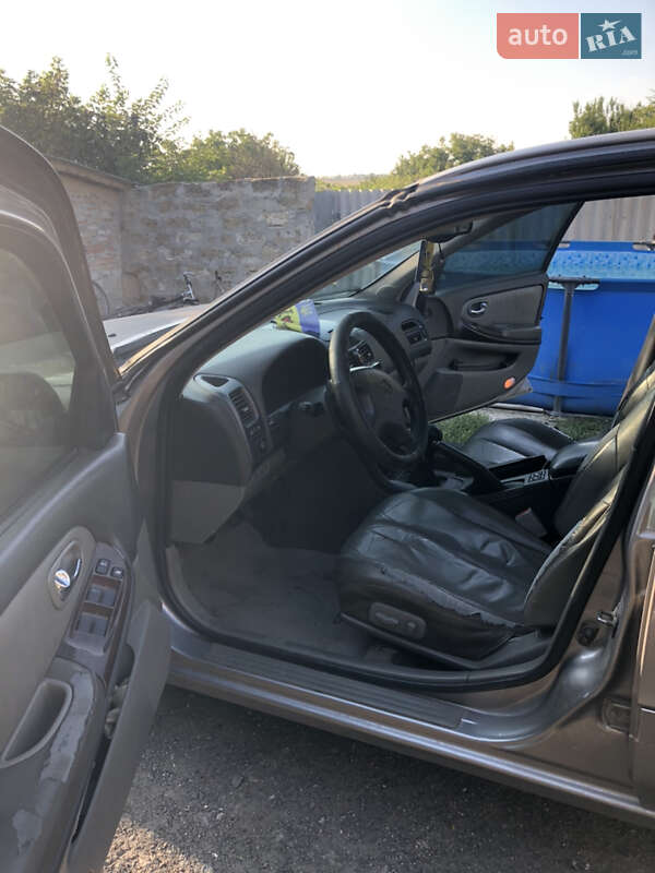 Седан Nissan Maxima 2001 в Кропивницком