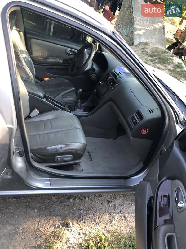 Седан Nissan Maxima 2001 в Кропивницком