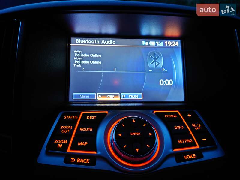 Седан Nissan Maxima 2014 в Полтаві