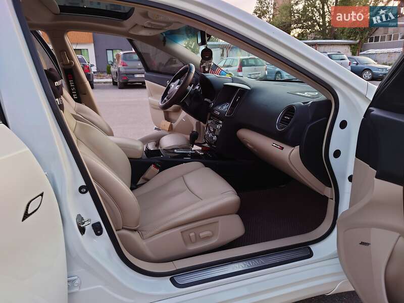 Седан Nissan Maxima 2014 в Полтаві