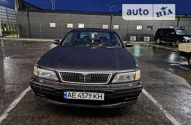 Седан Nissan Maxima 1996 в Дніпрі