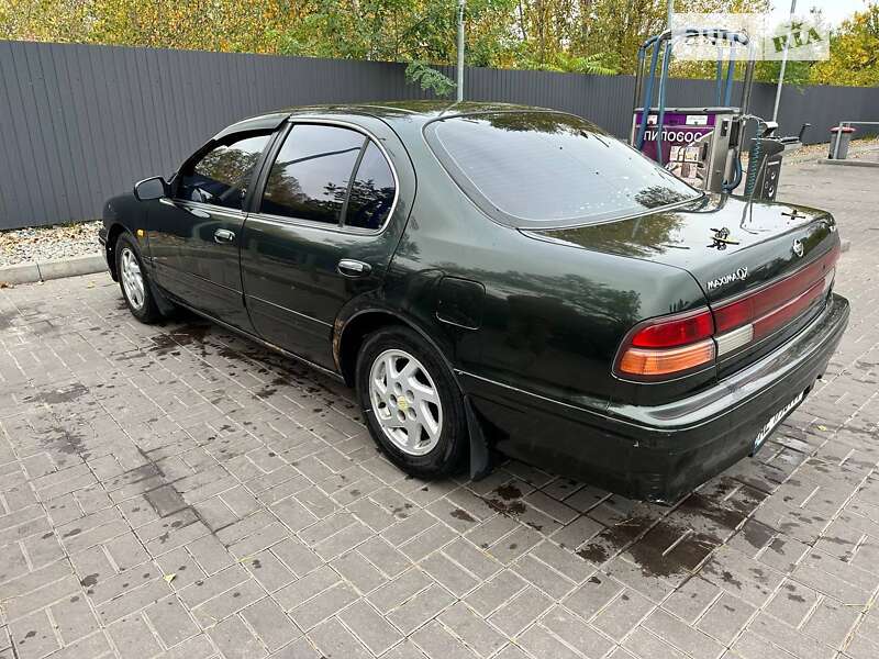 Nissan Maxima 1996