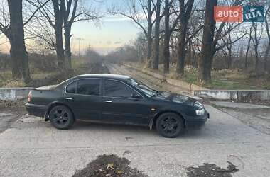 Седан Nissan Maxima 1997 в Дніпрі