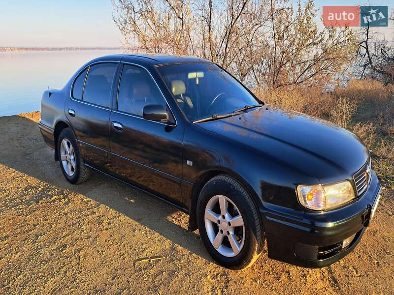 Седан Nissan Maxima 1995 в Білгороді-Дністровському