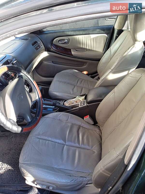 Седан Nissan Maxima 2000 в Одессе