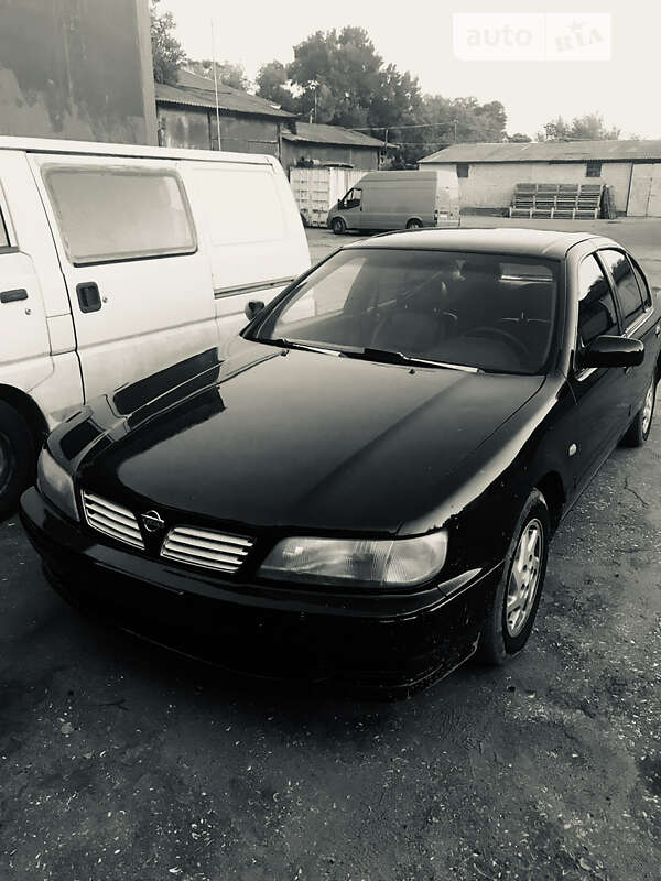 Nissan Maxima 1996